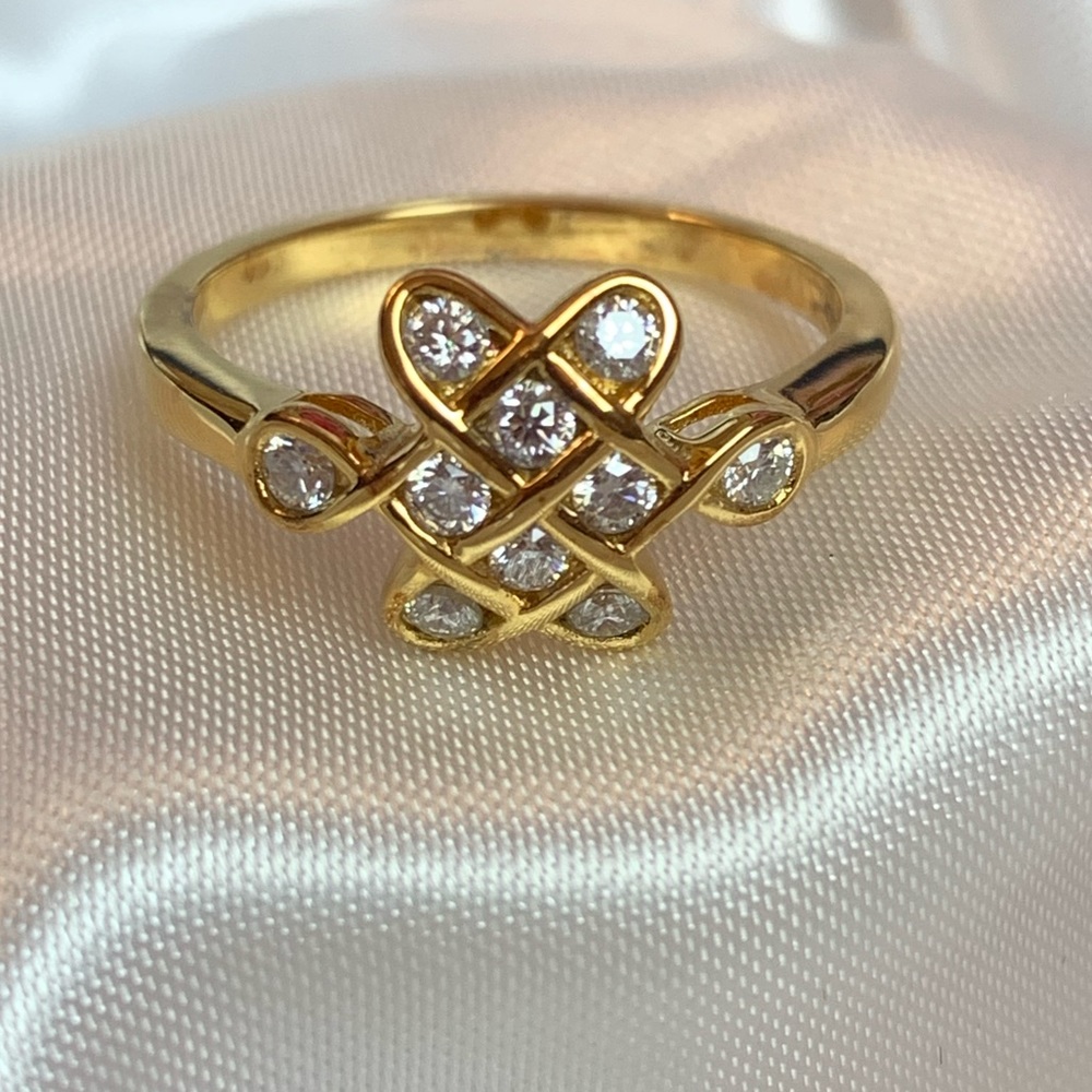 ⭐️Moissanite Infinity Knotted Ring⭐️